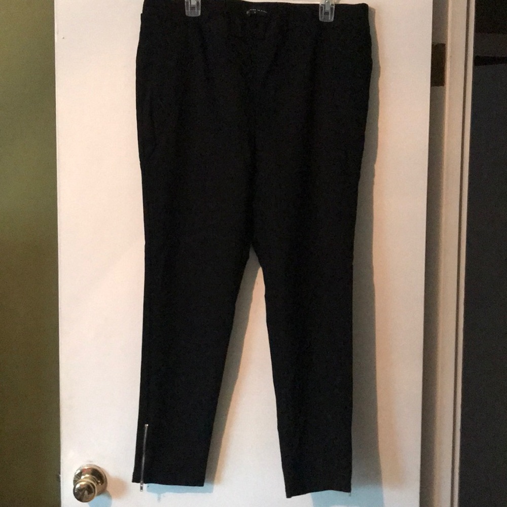 Worn once stark black jeggings. 3x